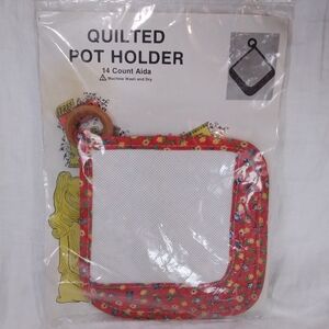 Raymar Red Floral Quilted POT HOLDER 14 Count Aida Cloth Cross Stitch Flap NOS